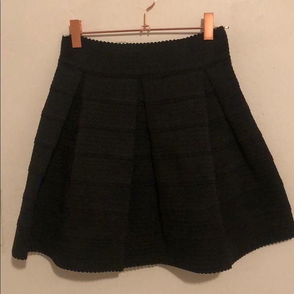 Black mini skirt from Devlin - Picture 2 of 2